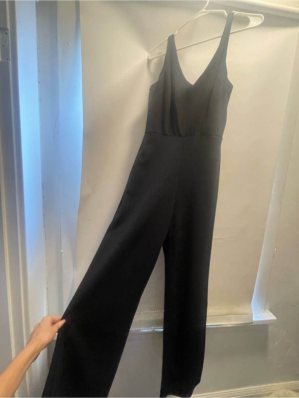 Sleeveless V-Neck Wide-Leg Black Jumpsuit